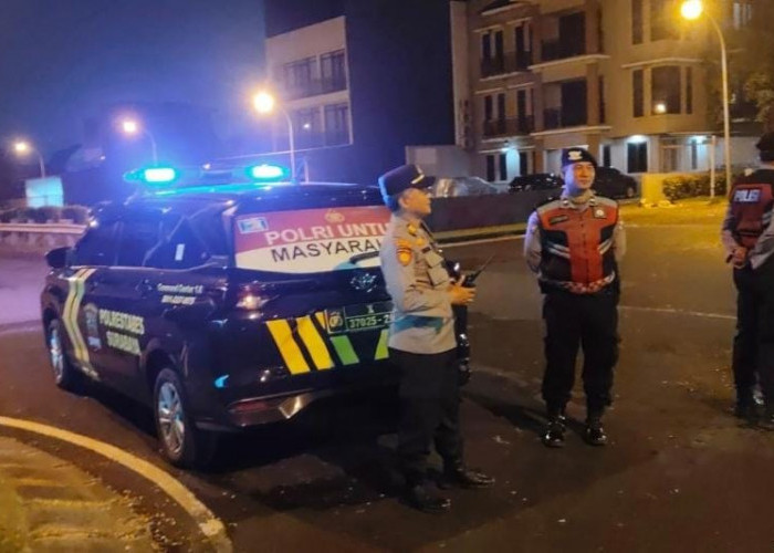 Polsek Lakarsantri Intensifkan Patroli Kota Presisi di Kawasan Woodland Citraland