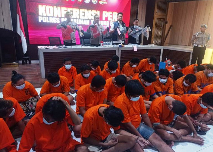 Polres Pelabuhan Tanjung Perak Surabaya Amankan 54 Tersangka dalam Operasi Sikat Semeru 2025