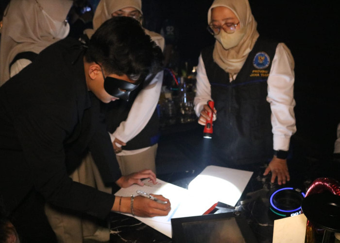 BNNP Jatim Razia 9 RHU Kota Surabaya, Ratusan Pengunjung Dites Urine 28 Positif