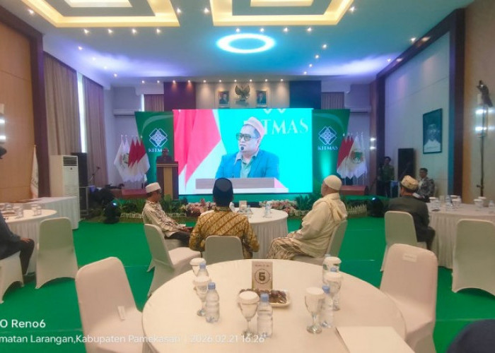 Menteri Koperasi Bahas Cukai Khusus Tembakau Madura di Pamekasan