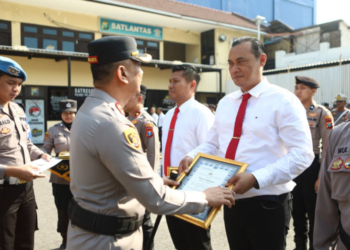 Redam Konflik SARA hingga Ungkap Kasus Narkoba, 12 Personel Polres Pelabuhan Tanjung Perak Raih Penghargaan