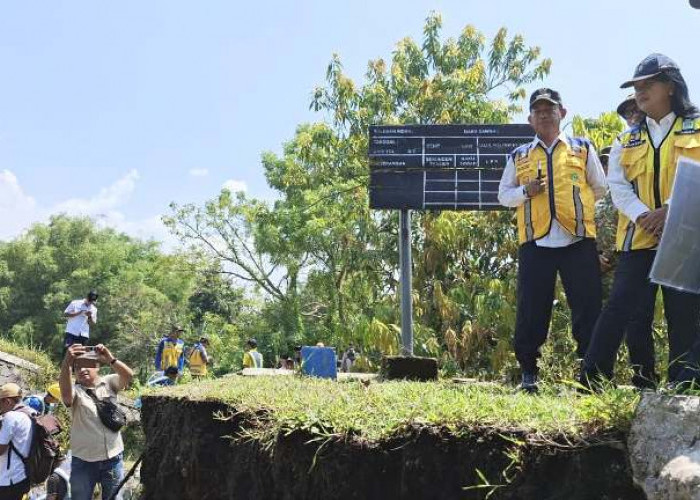 Wamen PU Janji Irigasi Kedungrejo Madiun Pulih dalam Dua Minggu