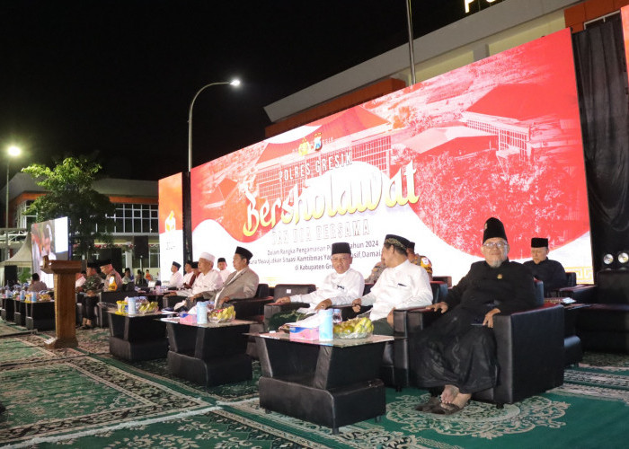 Polres Gresik Gelar Sholawatan dan Doa Bersama, Jaga Pemilu 2024 Berjalan Damai