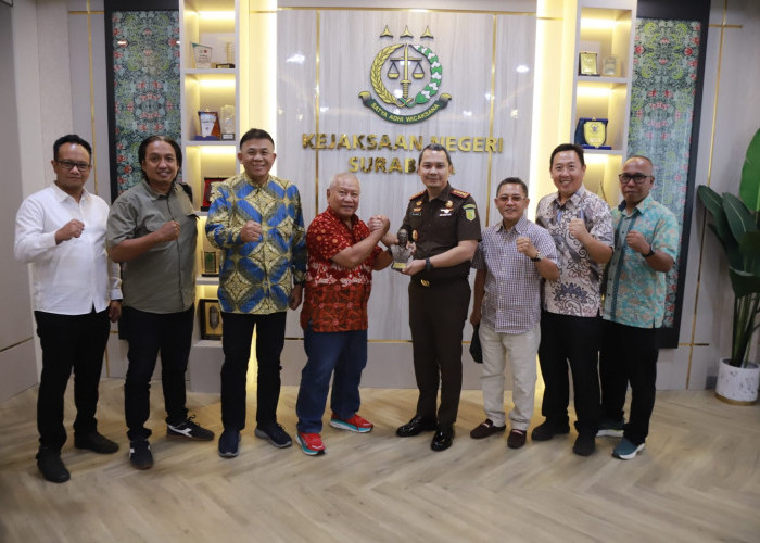 Pimpinan SKH Memorandum Audiensi dengan Kajari Surabaya, Bahas Penegakan Hukum dan Kontrol Sosial
