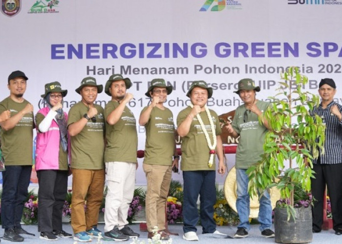 Jelang Nataru, PLN UIP JBTB Dukung Program Agroforestry dengan Tanam 617 Pohon Buah-Buahan Berkayu