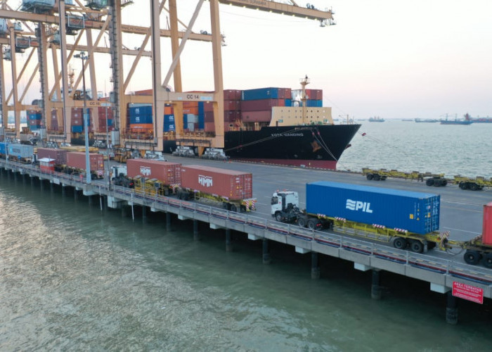 Ekspor–Impor Menguat, Kinerja TPS Tanjung Perak Tahun 2025 Stabil di Tengah Dinamika Global