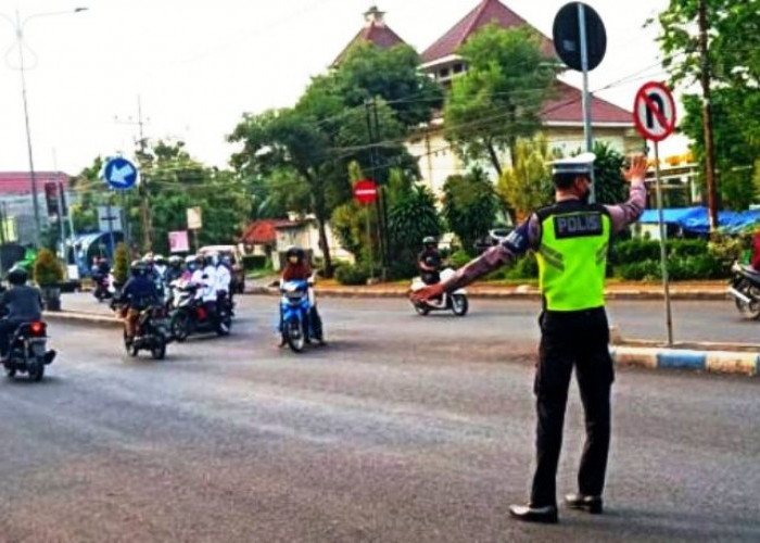 Kawal Tertib Lalin di Jantung Kota, Satlantas Polres Bangkalan Rutin Commander Wish