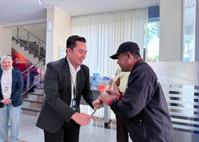 Rayakan Hari Pelanggan Nasional, Manajemen BRI Blitar Hadir Lebih Dekat Sapa Nasabah