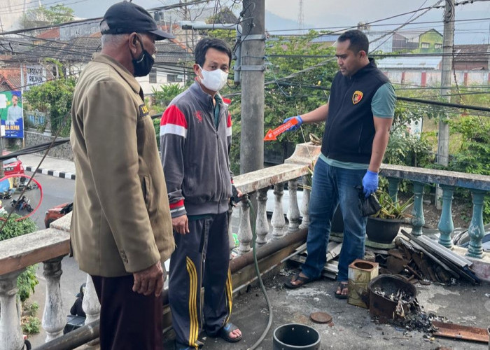 Polres Batu Olah TKP Penemuan Mayat di Rumah Victory Laundry