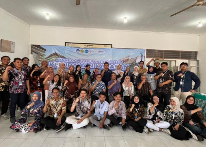 Tingkatkan Perekonomian, Mahasiswa UPN Veteran Ajak Pelaku UMKM Kelurahan Kapasan Surabaya Melek Teknologi