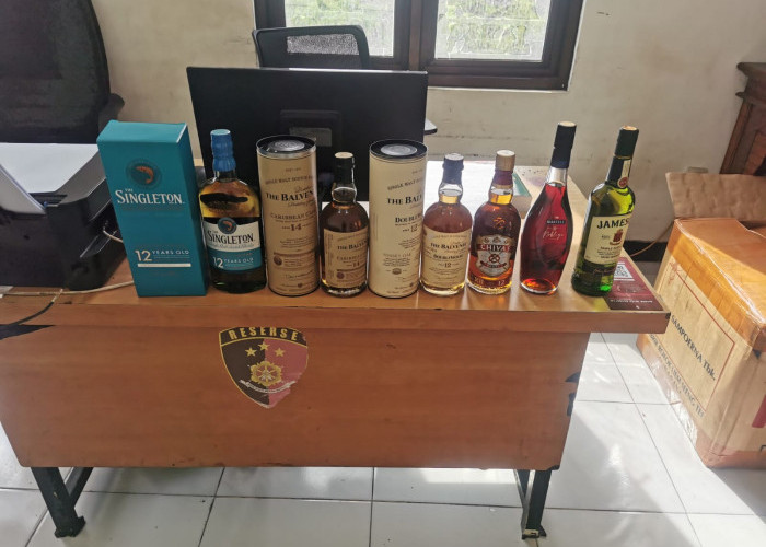 Pengembangan 3 Pemuda Bikin Onar di Pakal, Polisi Gerebek Tempat Jual Miras Lakarsantri