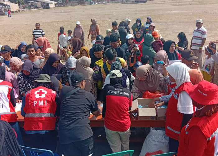 PMI Jember dan Palang Merah Jepang Gandeng Warga Pesisir Puger Gelar Simulasi Evakuasi Mandiri Tsunami