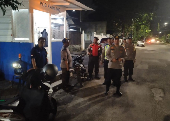 Polsek Wonocolo Gelar Patroli Dialogis Tingkatkan Keamanan Lingkungan Bendul Merisi