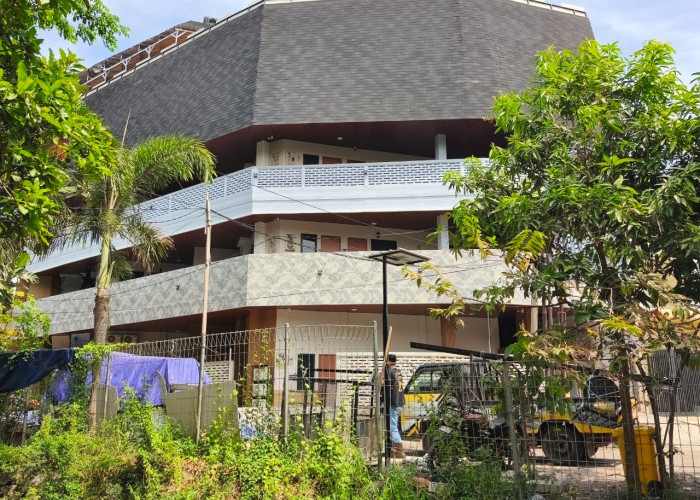 Warga Dharmahusada Permai Tolak Keberadaan Kos Baru Empat Lantai, Ini Penyebabnya