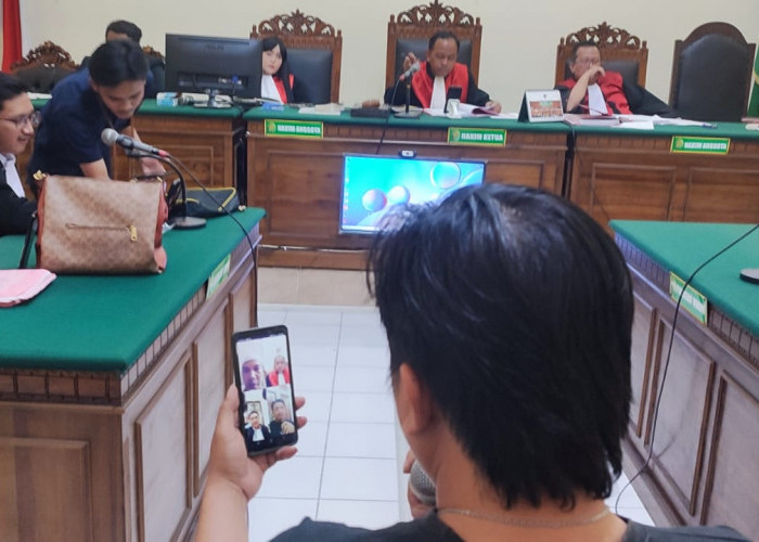 Tergiur Teman Menang Judol Rp 3 Juta, Ikutan Main Berakhir di Pengadilan