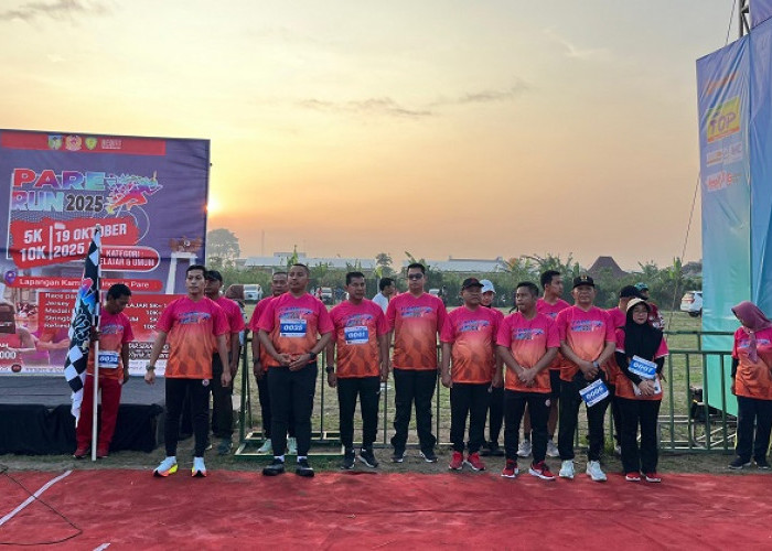 Kapolres Kediri AKBP Bramastyo Priaji Ikuti dan Ramaikan Pare Run 2025