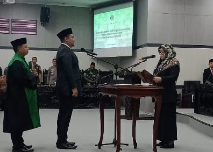 PAW, Fredy Agung Kurniawan Dilantik Jadi Anggota DPRD Kabupaten Blitar 2019-2024