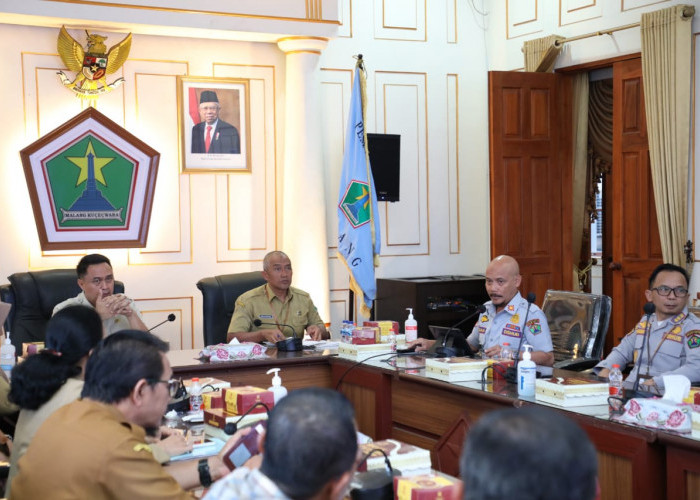 Pj Wali Kota Malang Minta Parkir Kayutangan segera Ditata