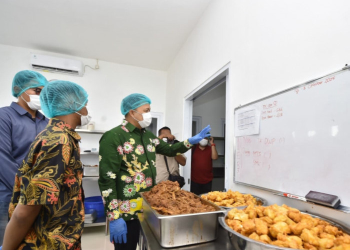 Bupati Pasuruan Sidak Dapur SPPG, Minta Masyarakat Lapor Bila Menu MBG Tak Sesuai