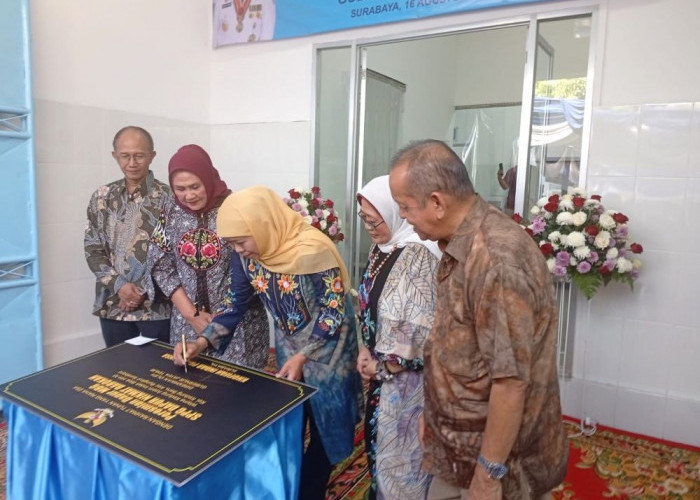 Gubernur Khofifah Resmikan Dapur MBG Nikmat Barokah Wisma Kedung Asem Indah