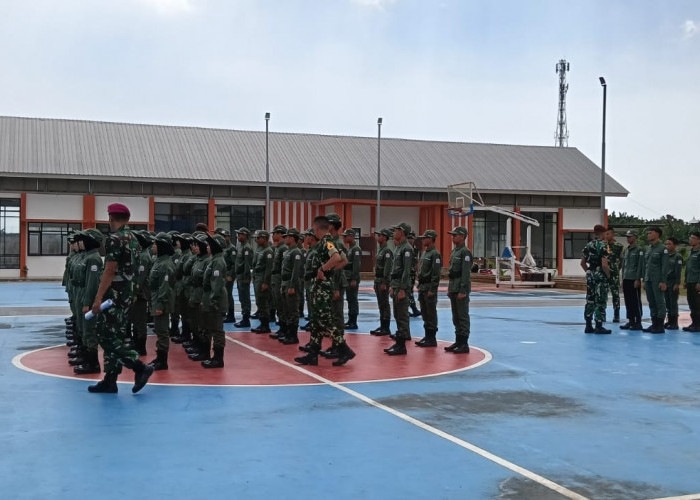 Kodim 0812 Lamongan Dampingi Taruna Akademi TNI Bhakti di SRMA 25 Brondong