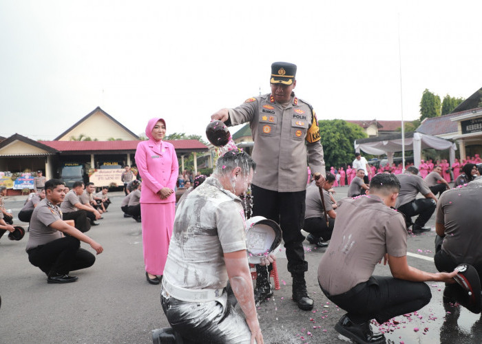 58 Personel Polres Kediri Naik Pangkat