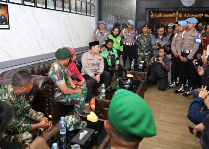 Kapolresta Malang Kota Ucapkan Maaf kepada Pengunjuk Rasa