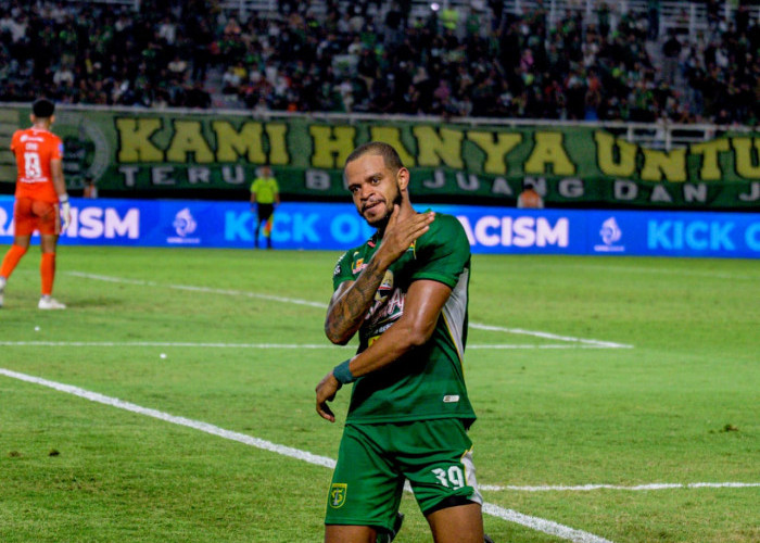 Selebrasi Emosional Alex Martins Warnai Kemenangan Persebaya atas PSIM, Ini Maknanya