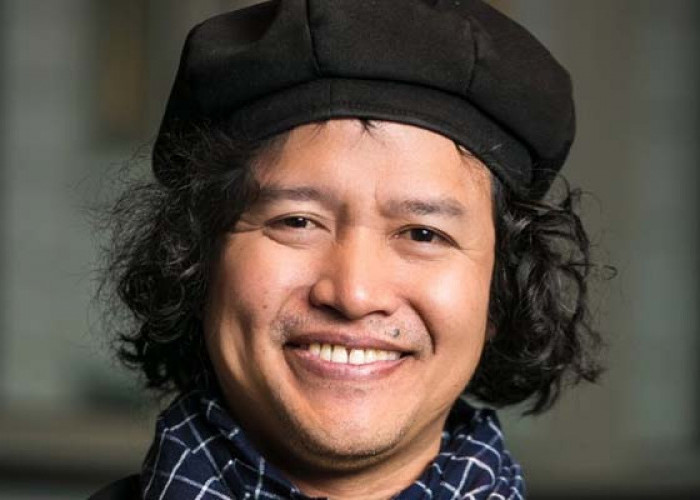 Panutan Para Pemula, 5 Penulis Novel Terkenal Di Indonesia