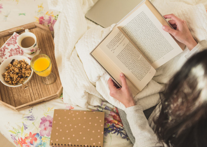 Ini 5 Rekomendasi Novel Sastra yang Wajib Masuk Daftar Bacaan