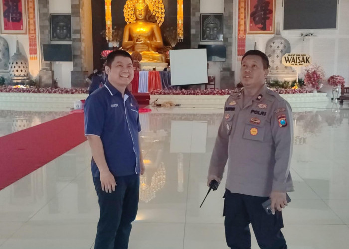 Polsek Tenggilis Mejoyo Kawal Persiapan Waisak di Buddhayana Dharmawira Centre