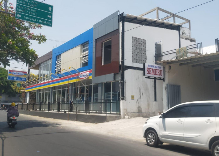 Toko Modern Terus Menjamur, Pedagang Kecil Jombang Menjerit