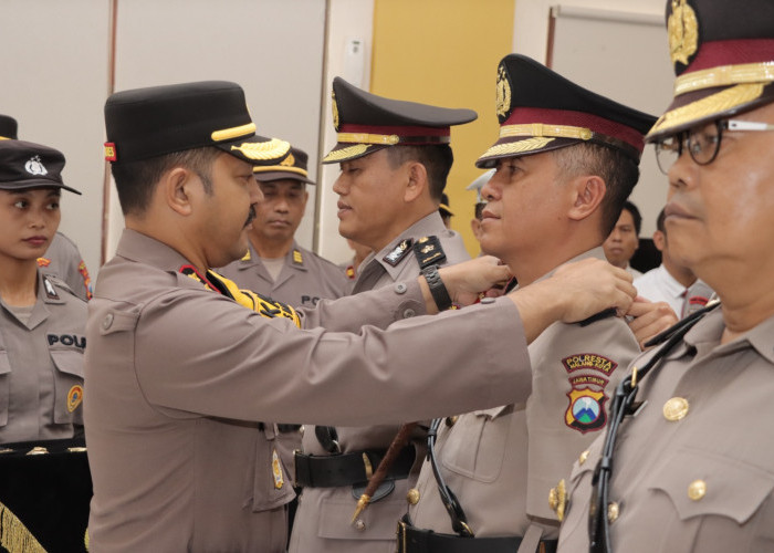 Kapolres Batu Pimpin Sertijab Sejumlah Pejabat