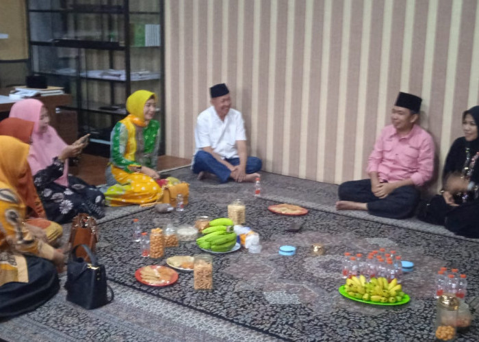 Sambut Kemenangan, Cabup Muhammad Fawait Sembelih Sapi untuk Open House