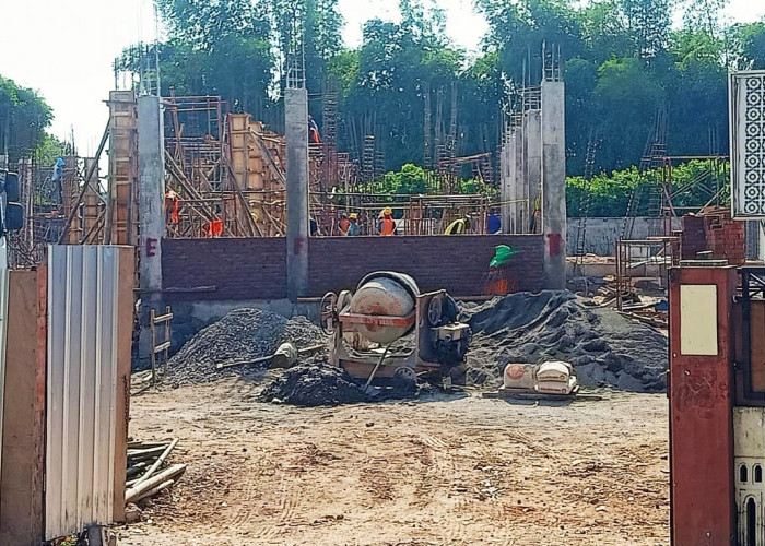 Proyek Puskesmas Gambiran Tertinggal dari Jadwal, Kontraktor Genjot Pekerjaan dengan Lembur