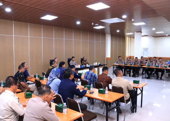 Perkuat Sinergi Cegah Karhutla, Polres Ngawi dan Instansi Terkait Ikuti Zoom