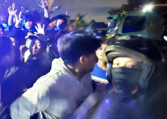 Polisi Gadungan di Pandaan Babak Belur Diamuk Massa