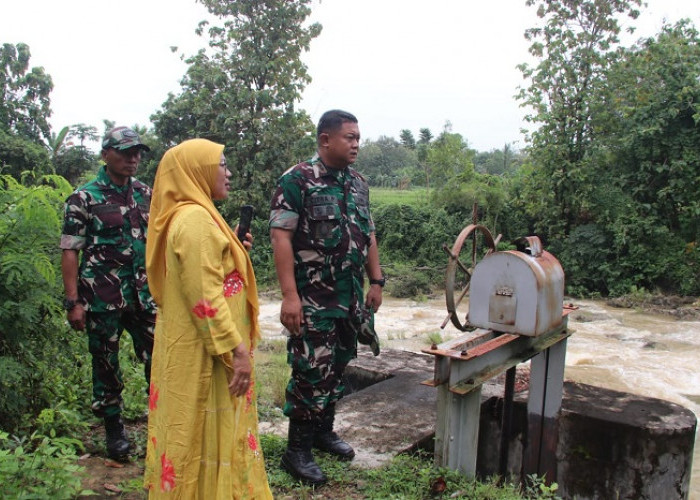 Dandim Sumenep Survei Lokasi Pembangunan Jembatan Gantung di Ambunten dan Saronggi