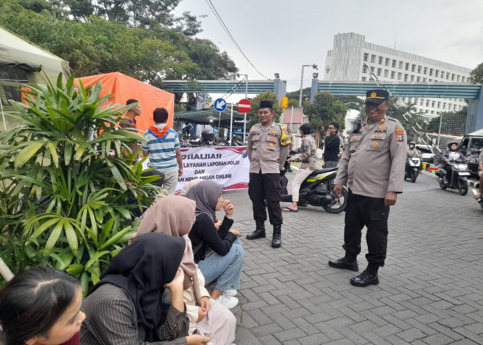 Polsek Lakarsantri Sosialisasi Layanan Surat Kehilangan Online di Kampus Unesa Surabaya