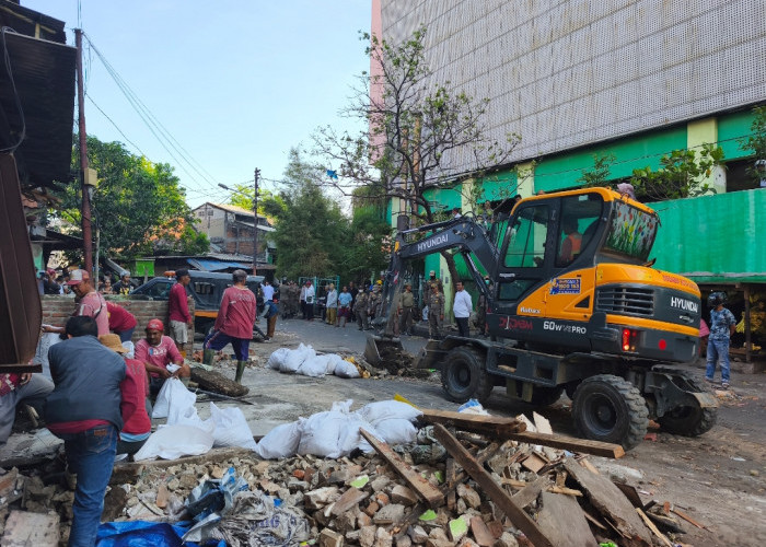 Pedagang Pasar Tumpah DTC Wonokromo Pasrah, Berharap Solusi Tempat Jualan