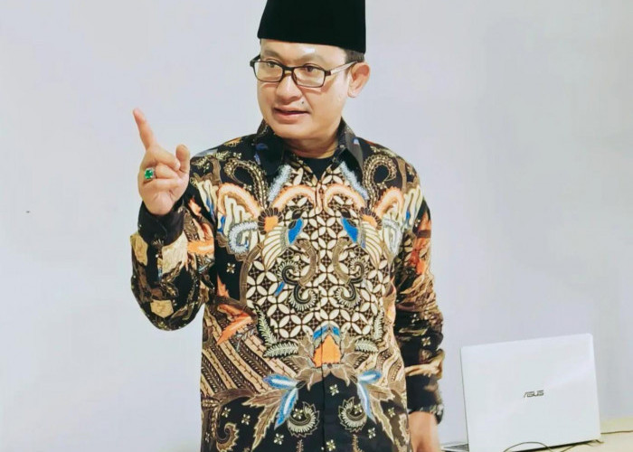 Risma-Gus Hans, Kuda Hitam Pilgub Jatim : Tiap Pekan, Naik 7-8 Persen