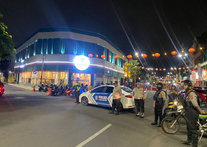Polres Pelabuhan Tanjung Perak Gelar Patroli Cipkon Antisipasi Gangster dan Kejahatan Malam
