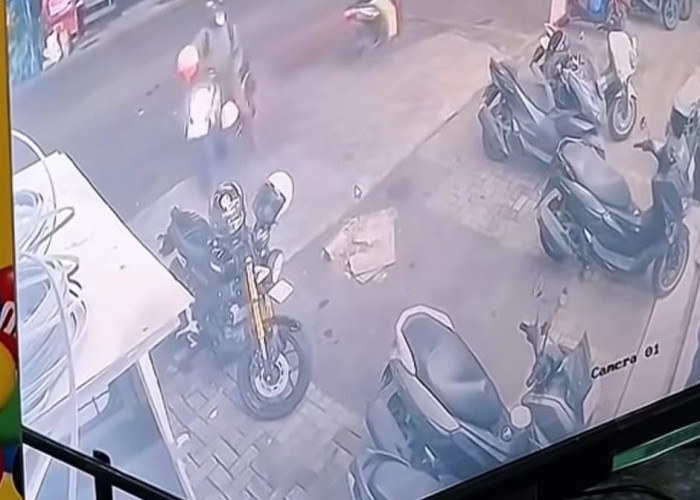 Dua Bandit Motor Satroni Alfamidi Gasak Scoopy Pengunjung