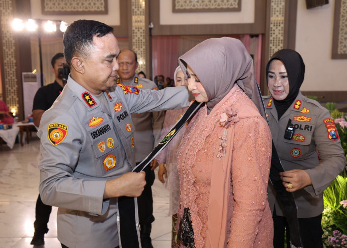 Ibu Asuh Polwan Polda Jatim Berganti, Lenia Dekananto Siap Jadi Tempat Curhat Anggota