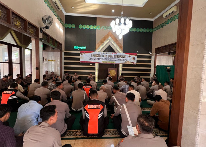 Polresta Banyuwangi Gelar Zikir dan Doa Bersama Jelang Hari Bhayangkara ke-79
