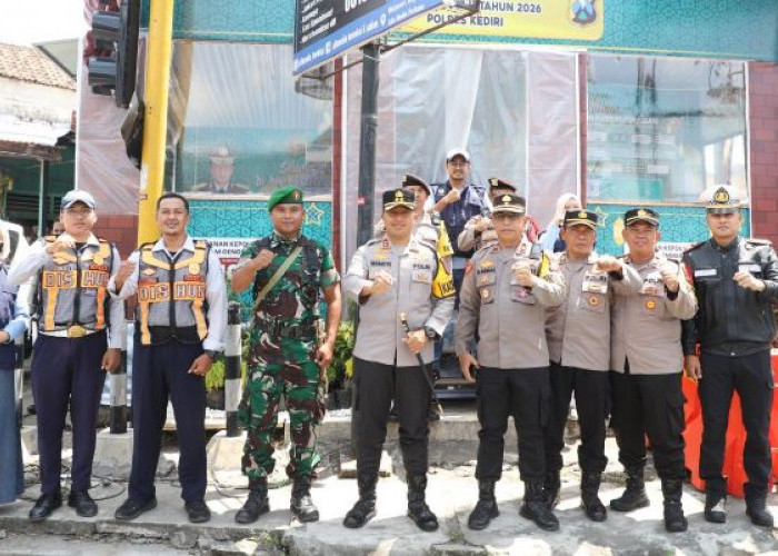 Kapolres Kediri Cek Pospam dan Posyan Ops Ketupat Semeru, Pastikan Jalur Mudik Siap