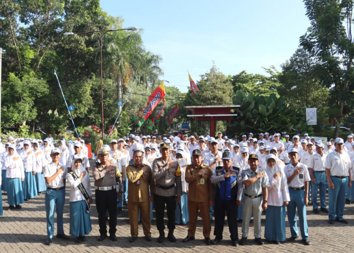 Polres Lumajang Ajak Pelajar SMAN 2 Deklarasi Zero Knalpot Tidak Sesuai Teknis