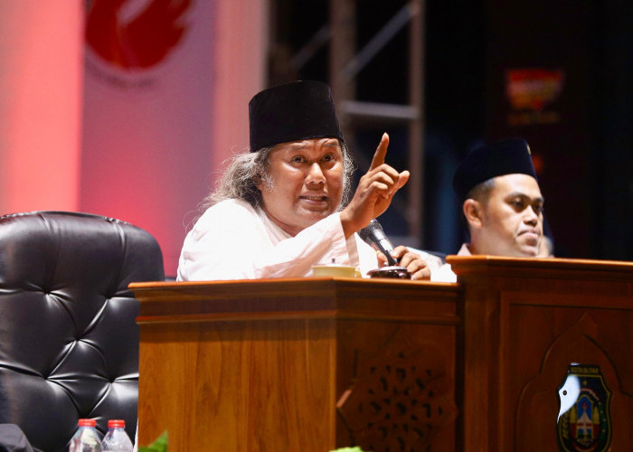 Haul Akbar Bung Karno, Gus Muwafiq: Alhamdulillah Masyarakat Indonesia Tidak Melupakan Sejarah