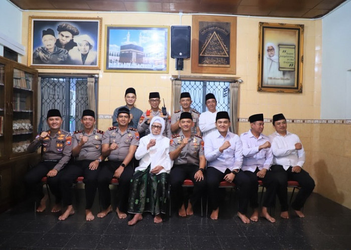 Silaturahmi ke Ponpes Lirboyo, Kapolres Kediri Kota Perkuat Sinergi dengan Ulama 