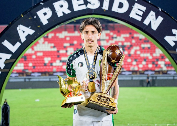 Francisco Rivera Raih Pemain Terbaik Piala Presiden 2026, Bawa Persebaya Tuntaskan Dahaga Juara